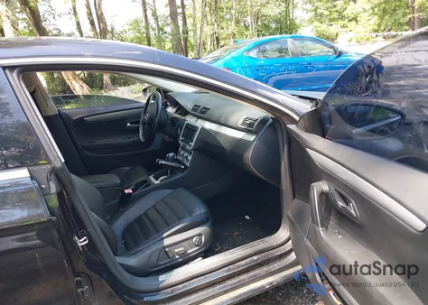 2013 Volkswagen Cc 2.0T Sport from USA, damaged, VIN WVWBN7AN4DE546497